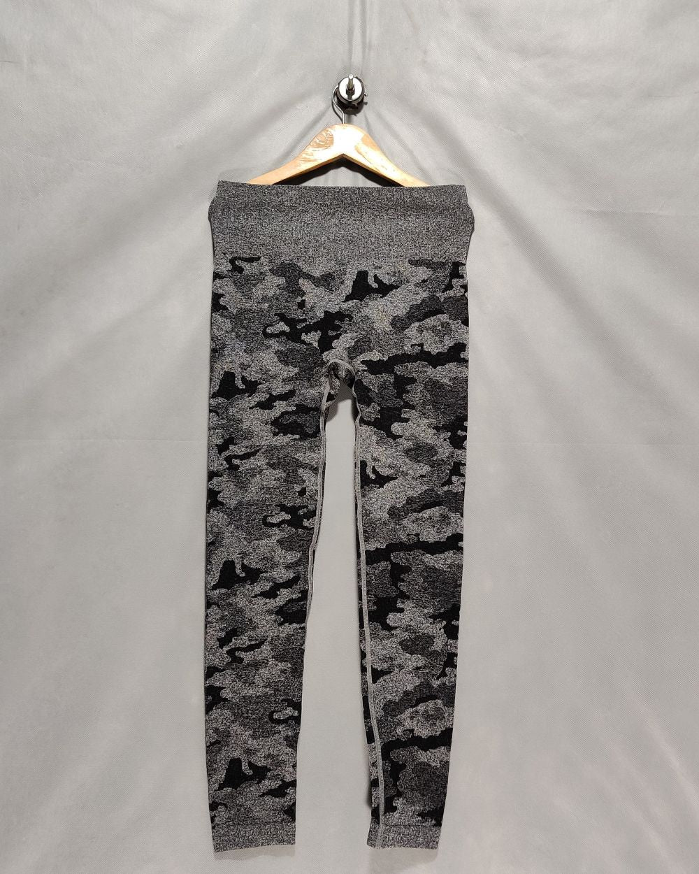 Thrift Hub Camouflage Sport Gym Tights For Women M