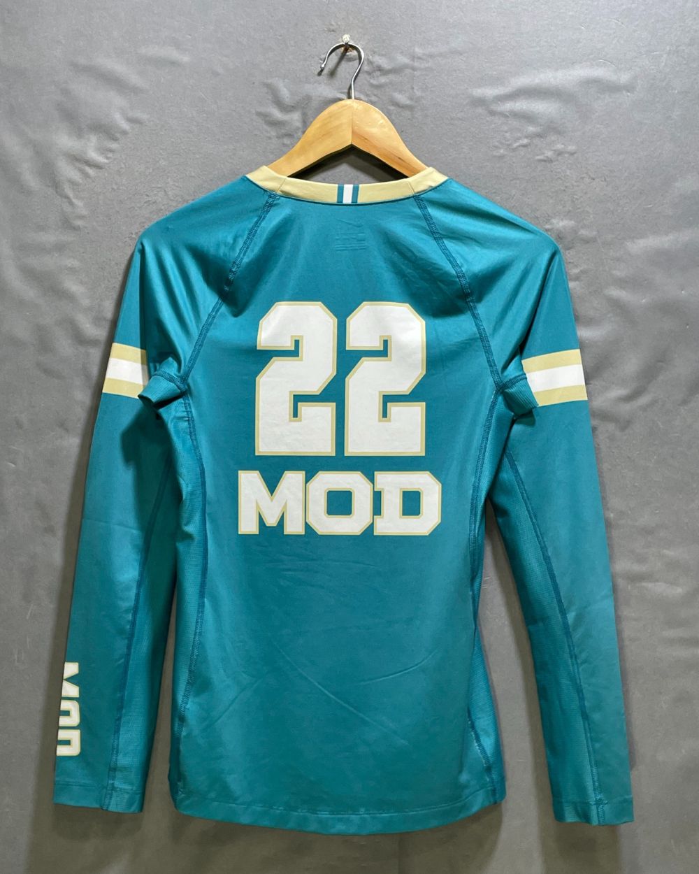 Nike Dri Fit Green Sport T shirt For Women X Small | ThriftHub.pk