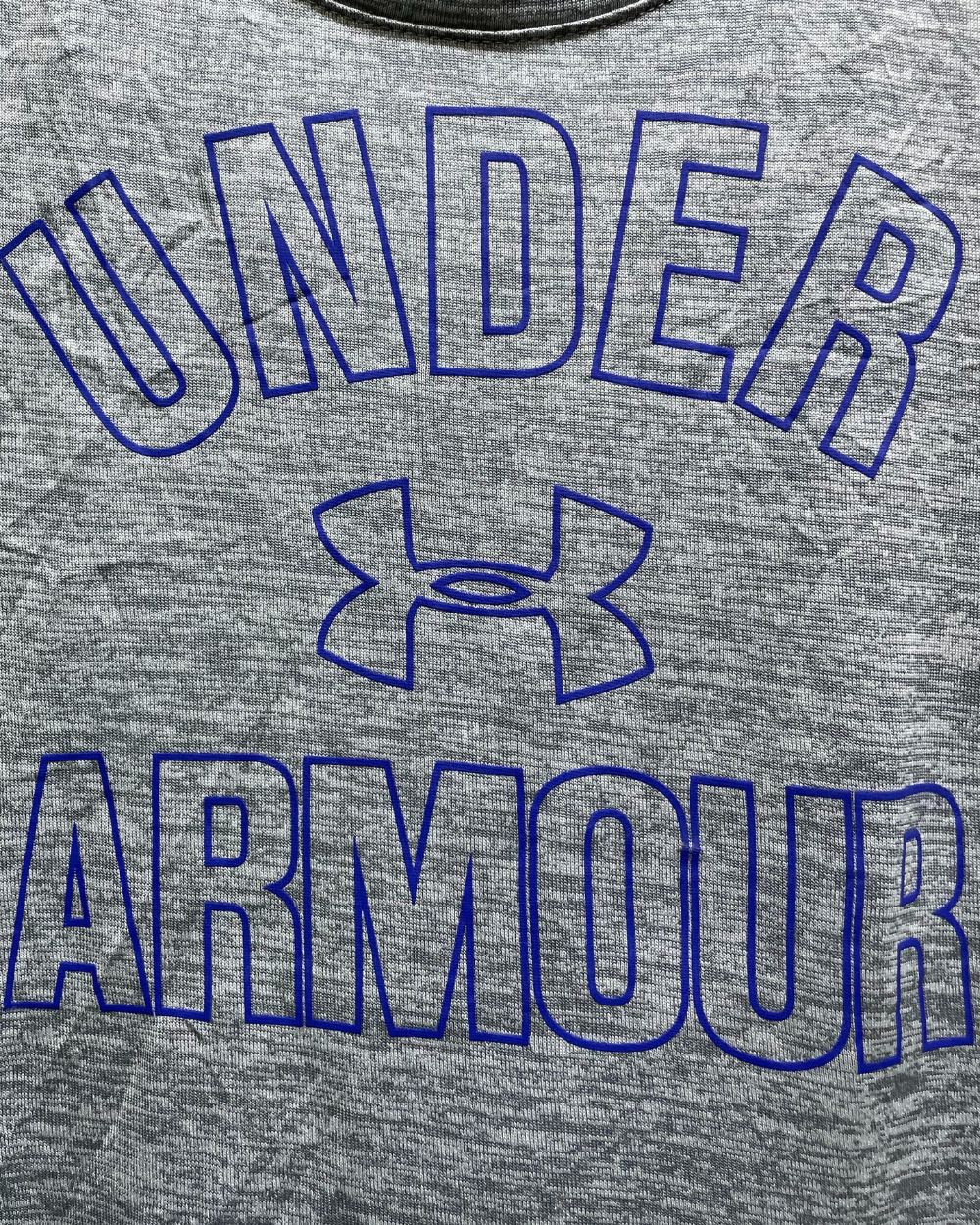 Under Armour Gray Sport T Shirt For Women Medium | ThriftHub.pk