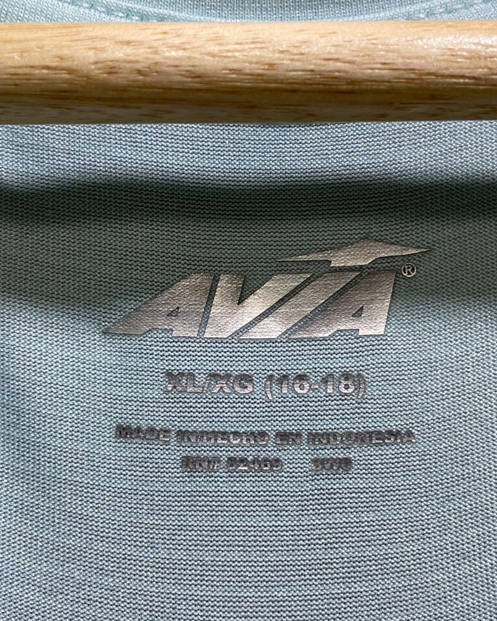 Avia Green Sport Sando For Girls 18 Years | ThriftHub.pk