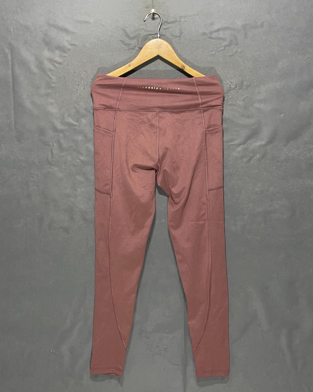 Victoria's Pink Sport Gym Tights For Girls Large | ThriftHub.pk