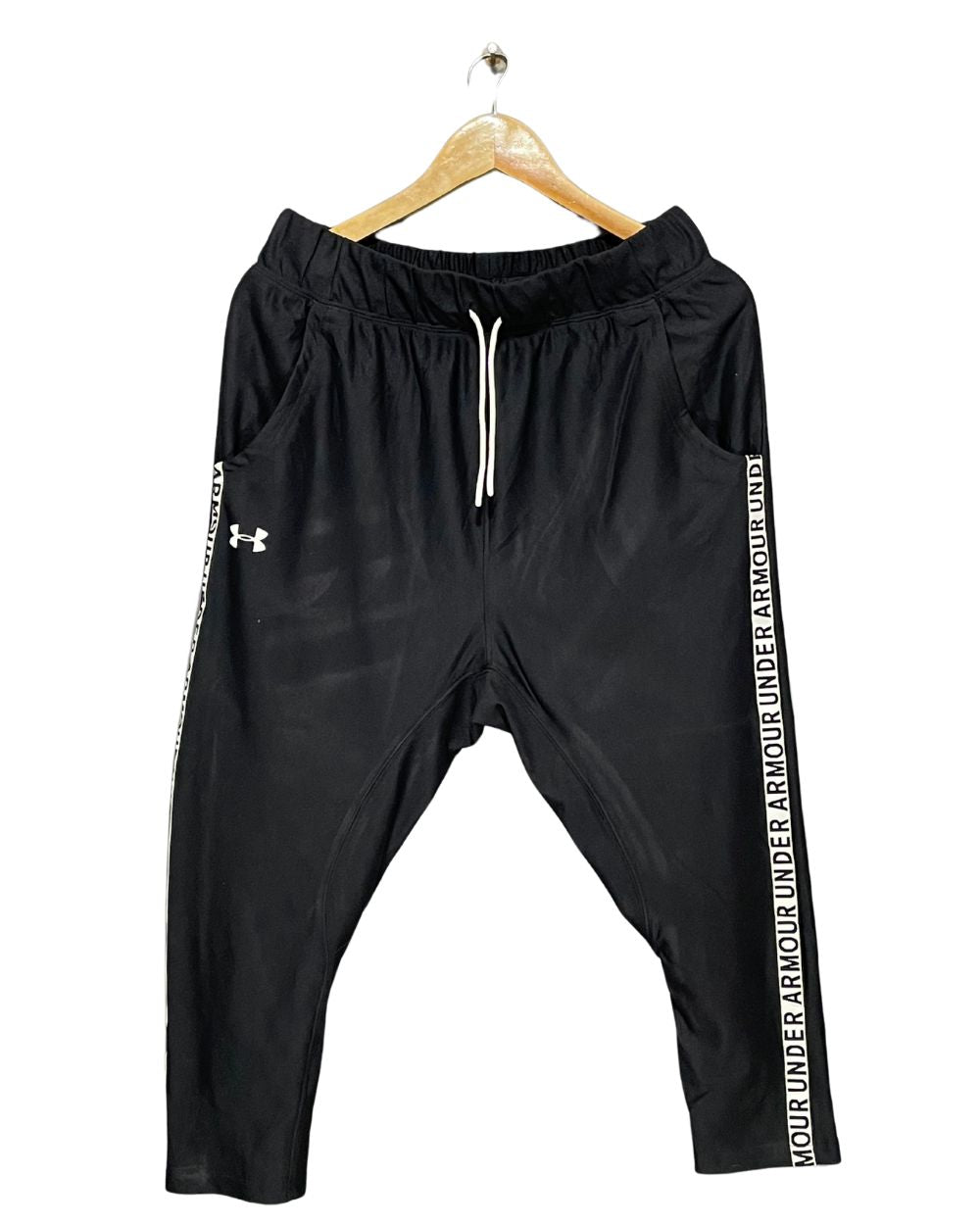 Under Armour Black Sport Gym Tights For Girls X Large | ThriftHub.pk