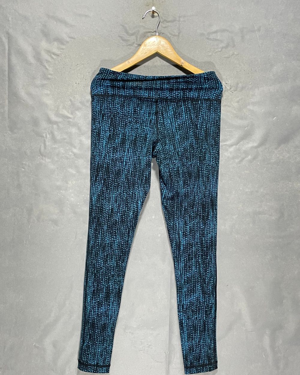 Kirkland Blue Sport Gym Tights For Girls Medium | ThriftHub.pk