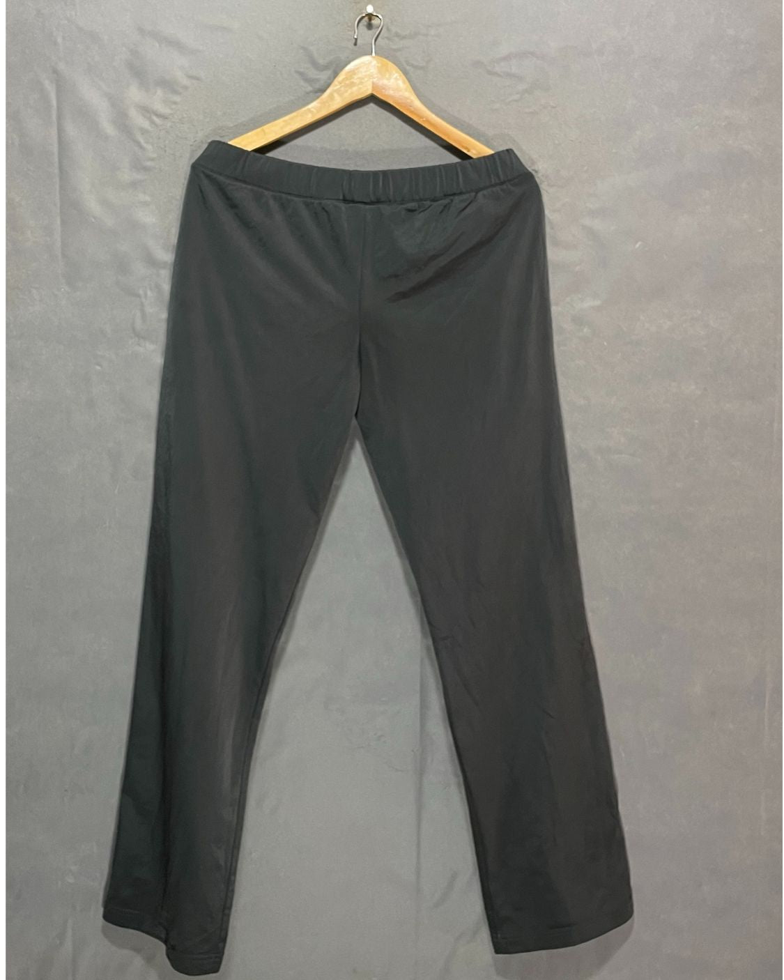 Reebok Black Sport Trouser For Women Large | ThriftHub.pk