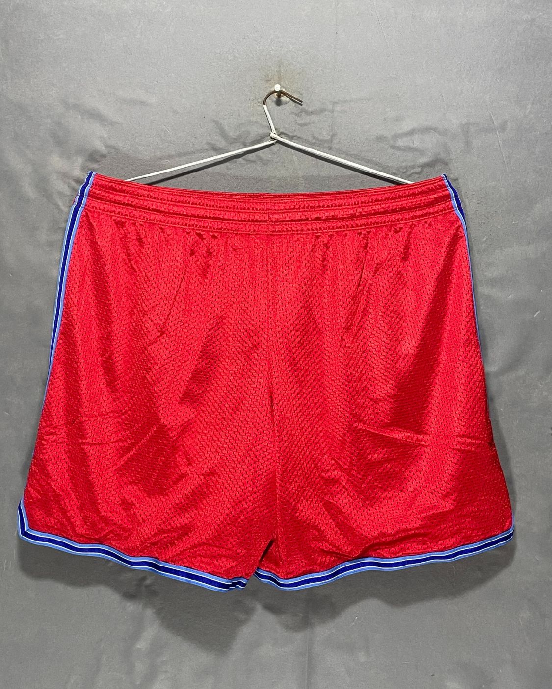 Nike Red Sport Short For Women XXL | ThriftHub.pk