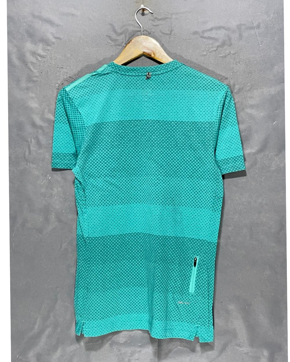 Nike Green Sport T Shirt  For Men Small