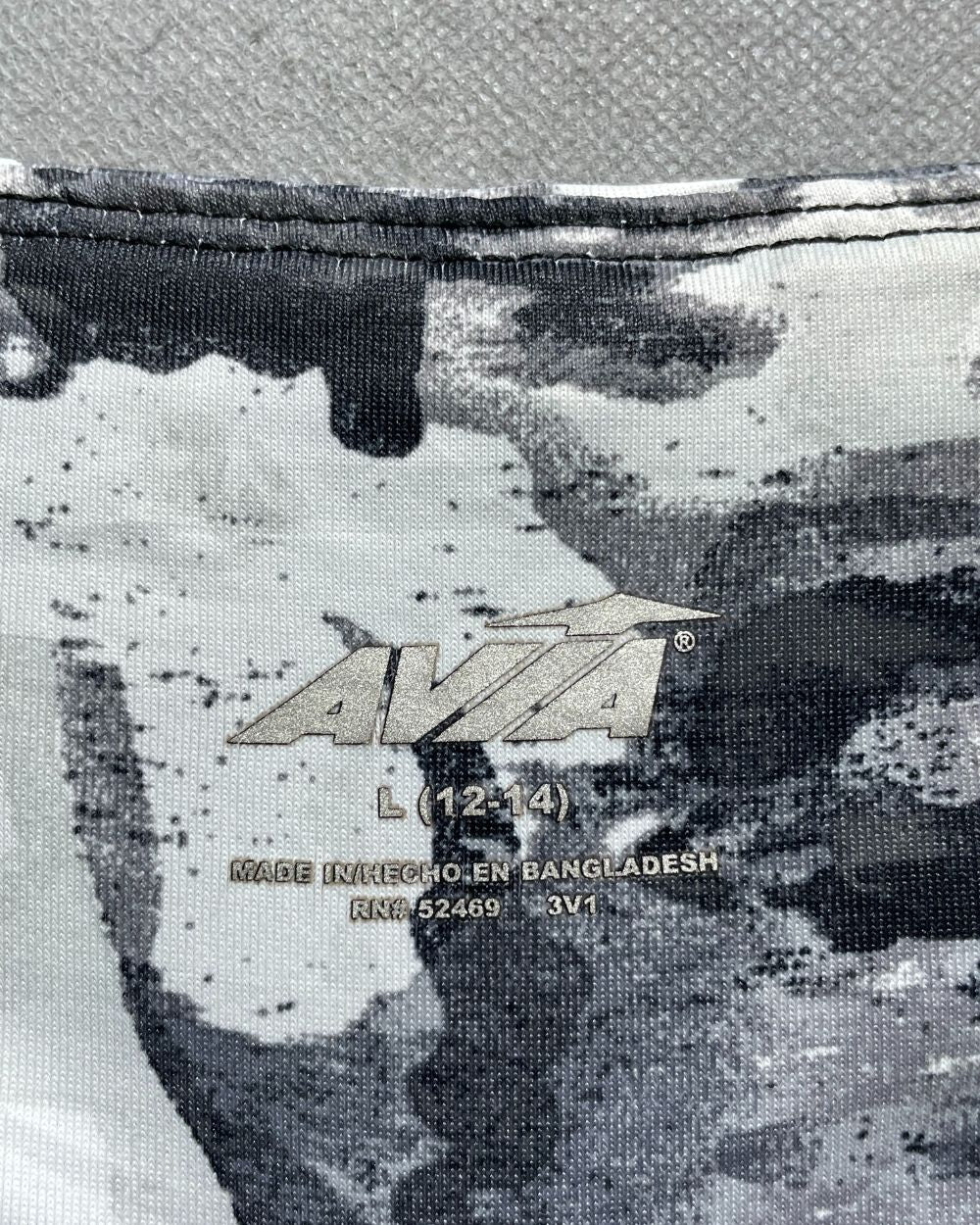 Avia Gray Sport Tights For Women L | ThriftHub.pk