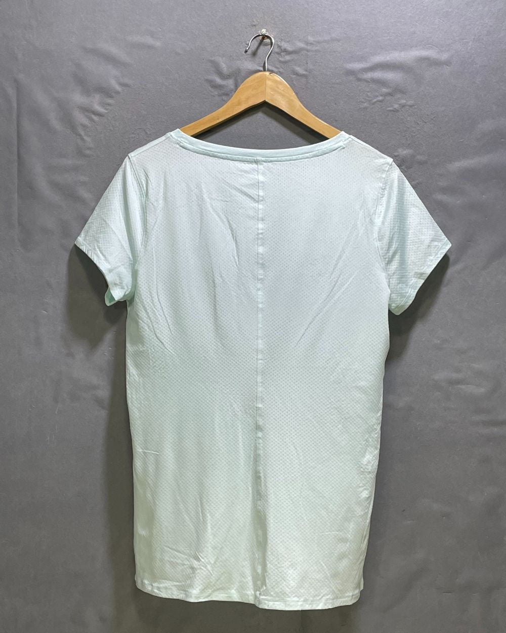 Under Armour Blue Sport T shirt For Women Large | ThriftHub.pk