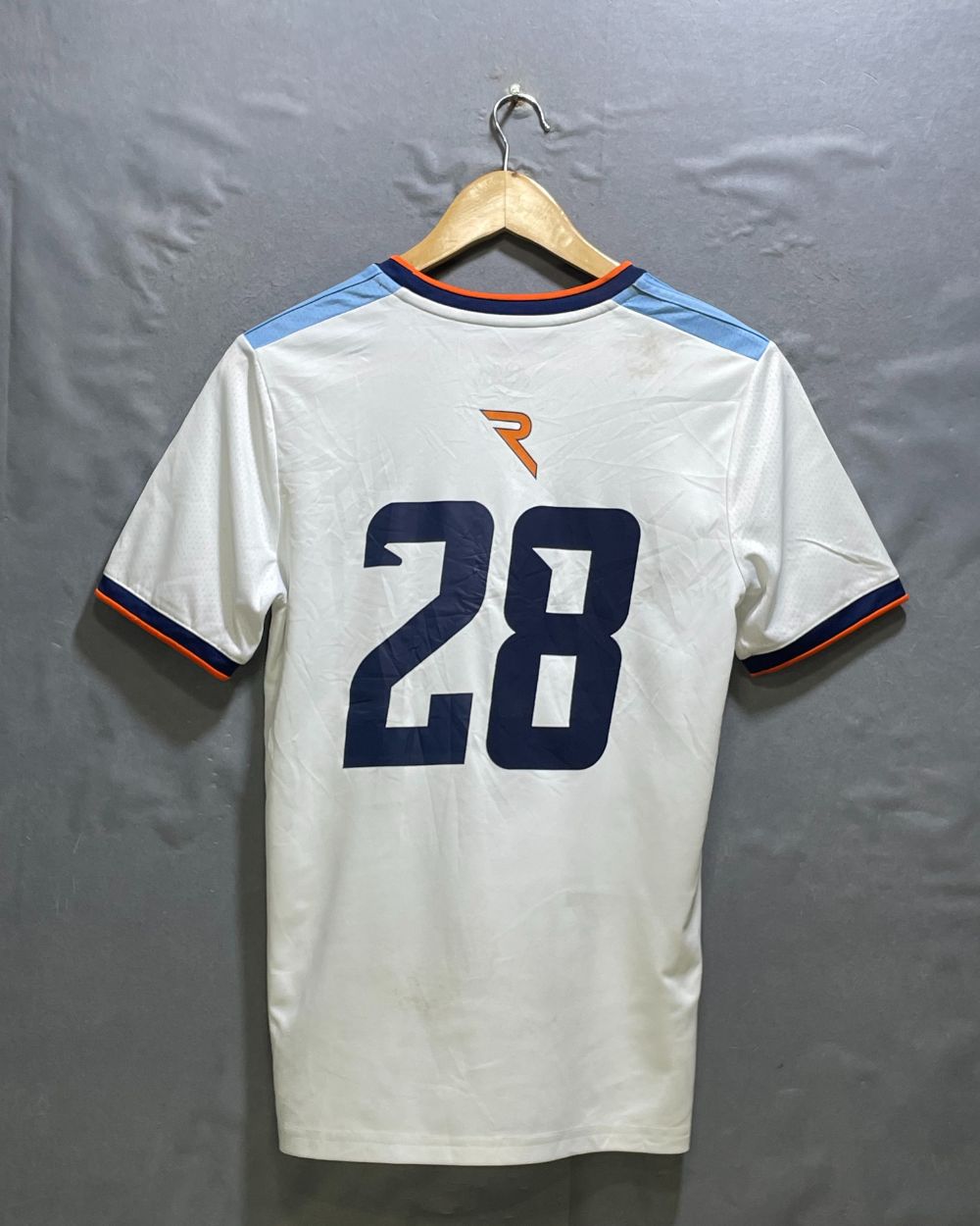 Adidas White Sport T shirt For Girls 14 Years | ThriftHub.pk