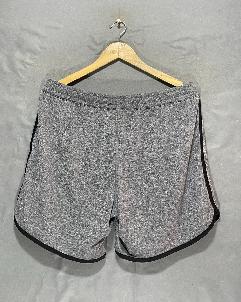 Reebok Gray Sport Short For Women L | ThriftHub.pk