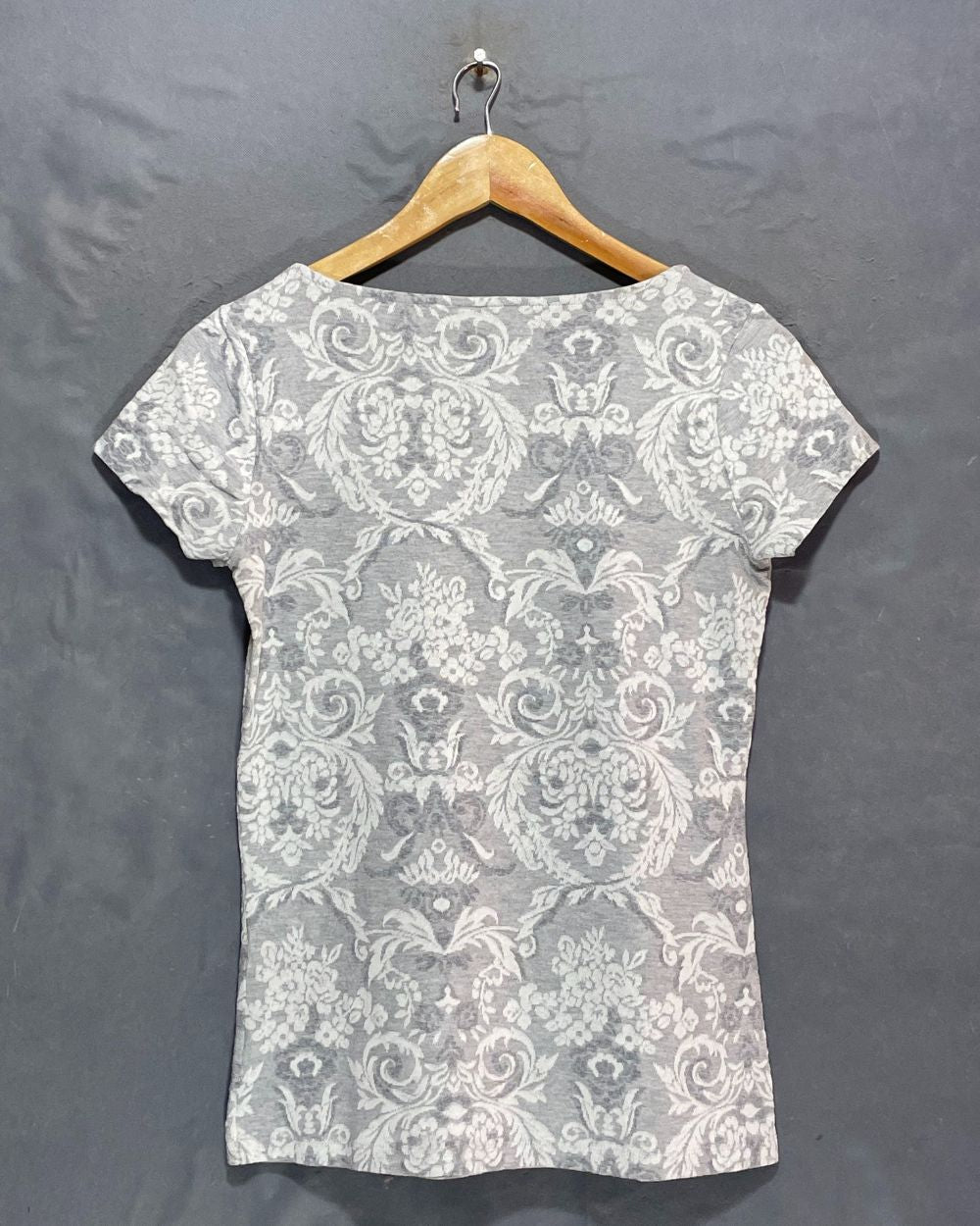 Joe Fresh Gray Sport T Shirt For Women S | ThriftHub.pk