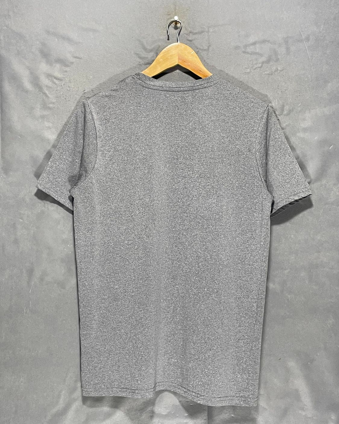 NHL Gray Sport T Shirt For Men M | ThriftHub.pk