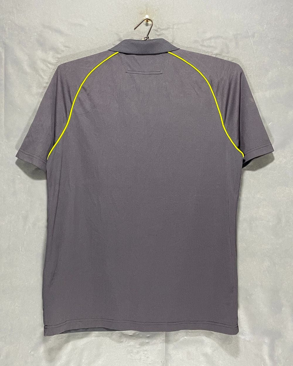 Fila Gray Sport Polo T Shirt For Men L | ThriftHub.pk