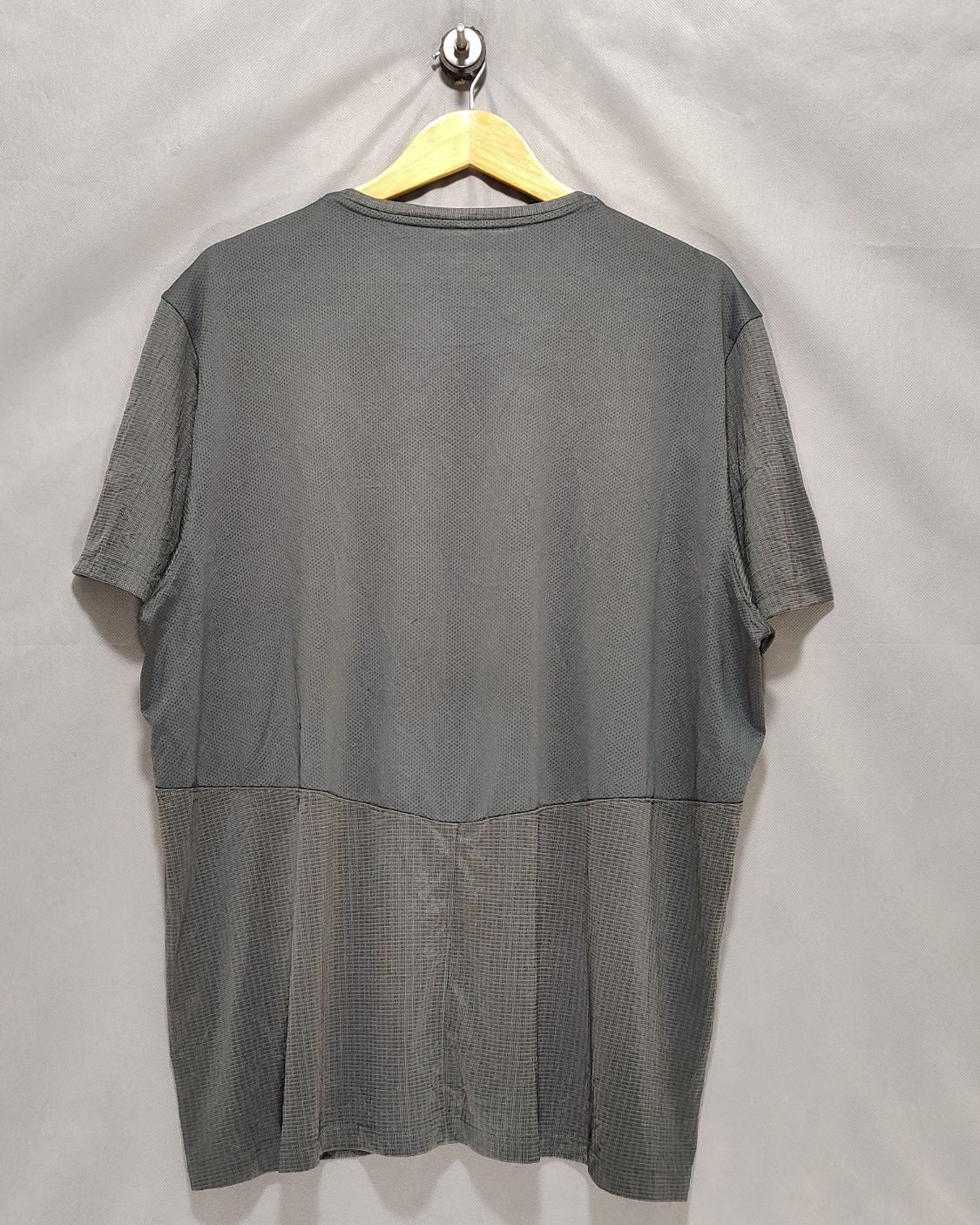 Under Armour Gray Sport T Shirt  For Men XXL