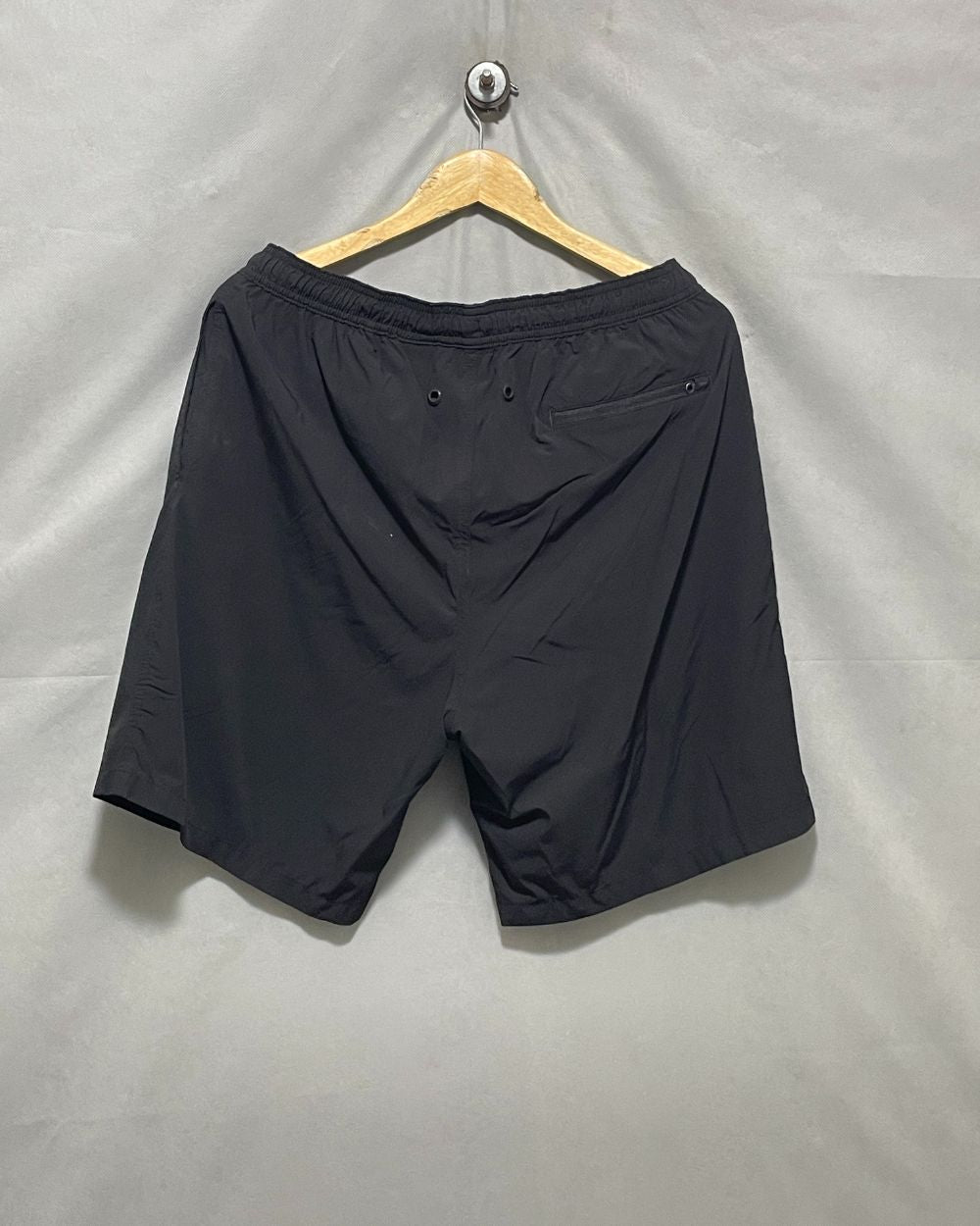 Thrift Hub Black Sport Short For Men L