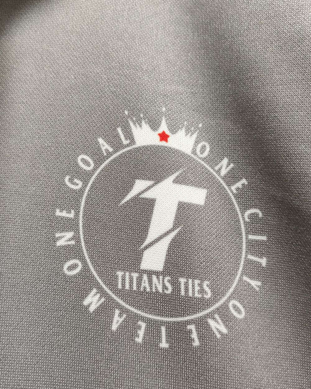 Titans Ties Gray Zipper For Women L