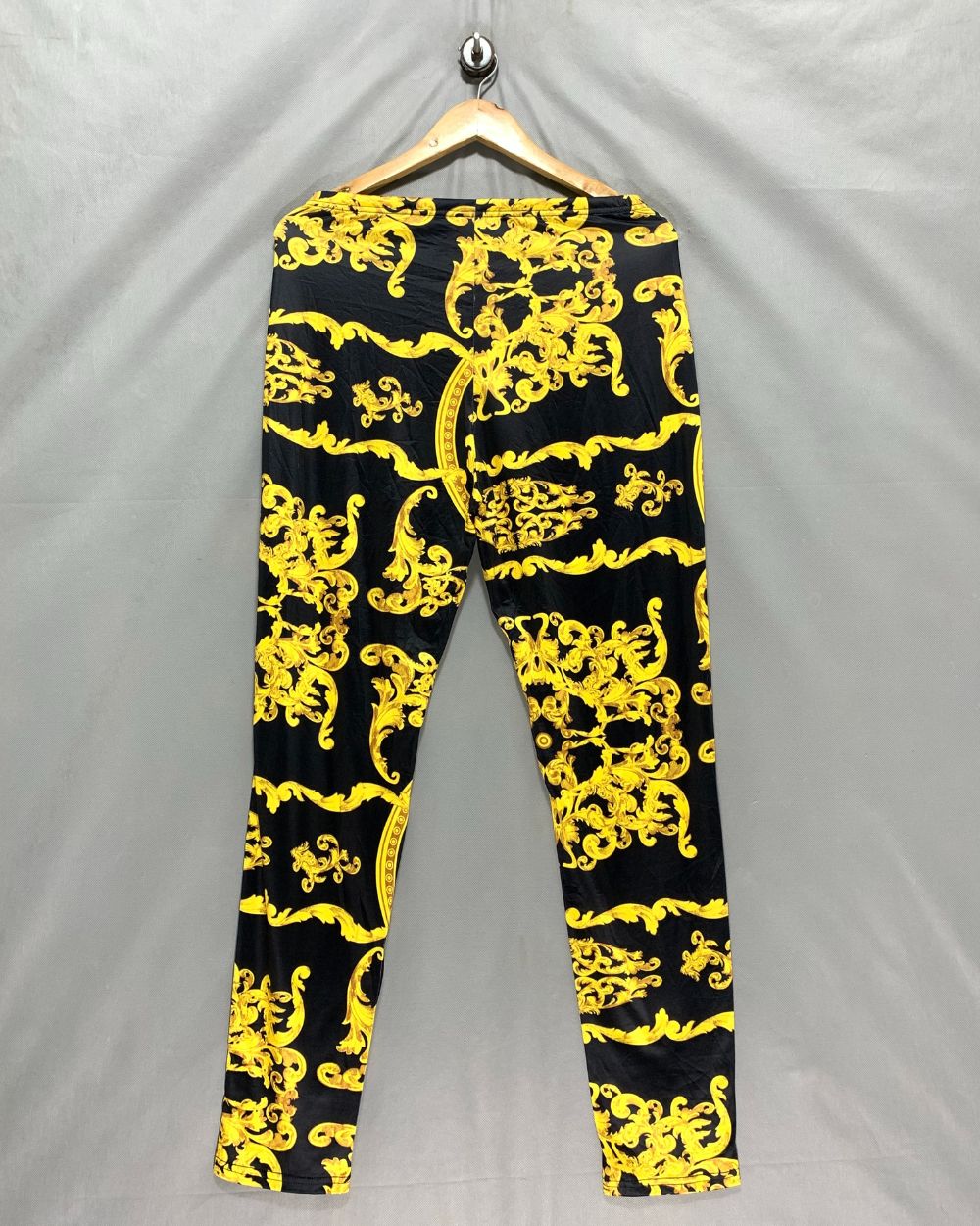 Thrift Hub Black Sport Gym tights For Women L