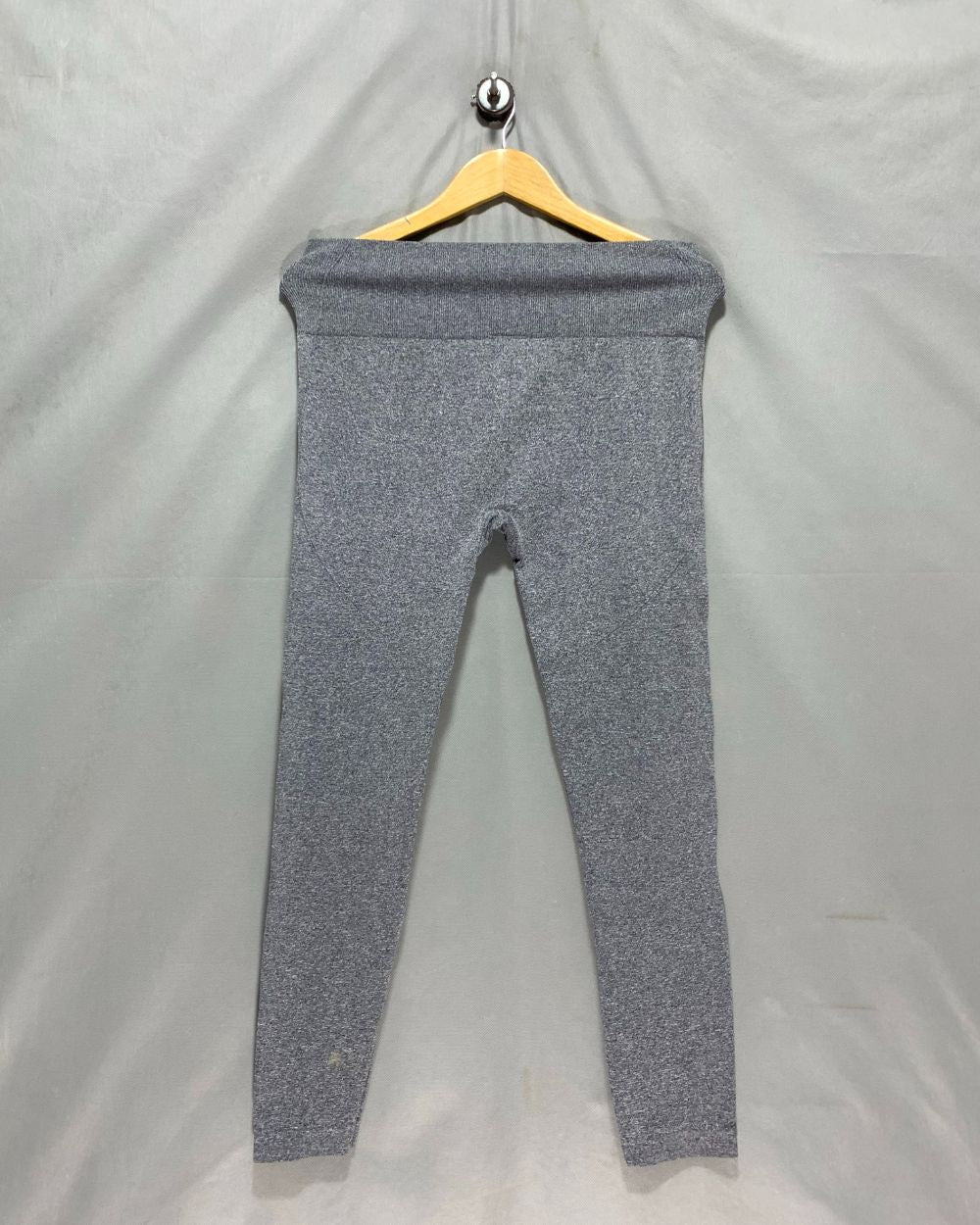 No Boundaries Gray Sport Gym tights For Women 17 Years