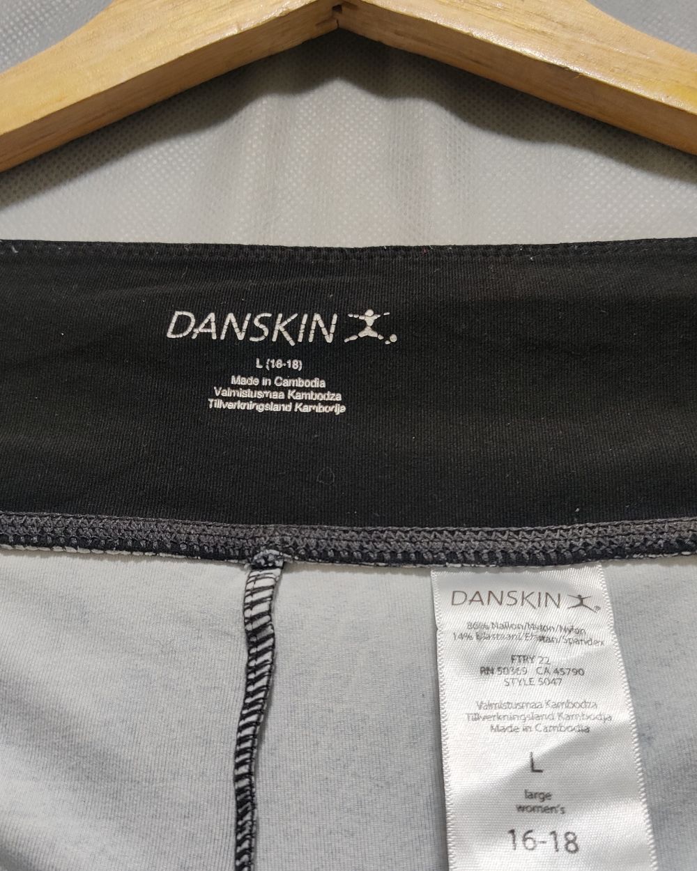 Danskin Gray Sport Gym Tights For Women L