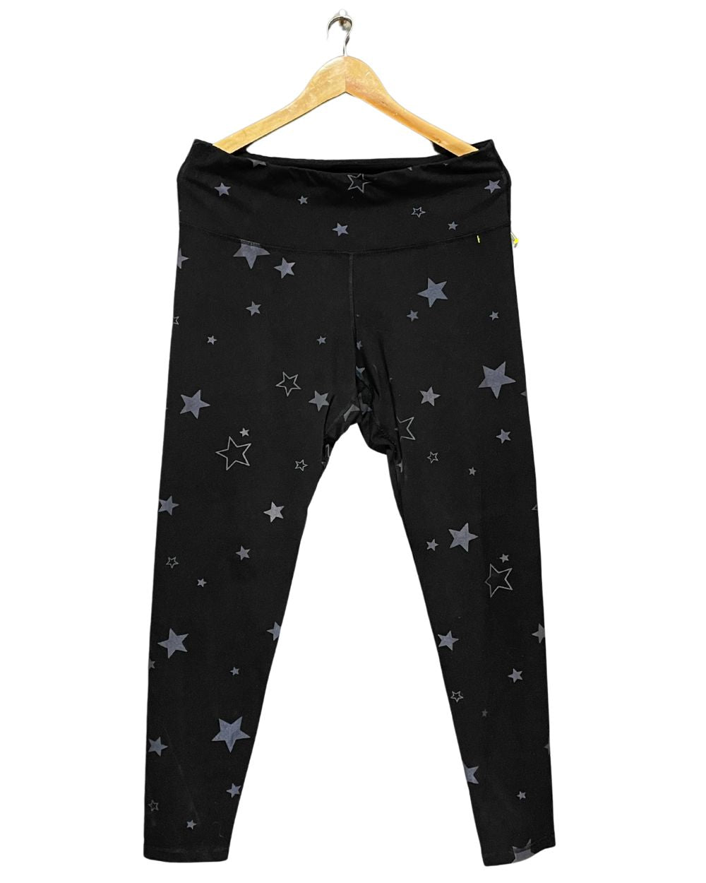 Old Navy Camouflage Sport Gym Tights For Girls X Large | ThriftHub.pk