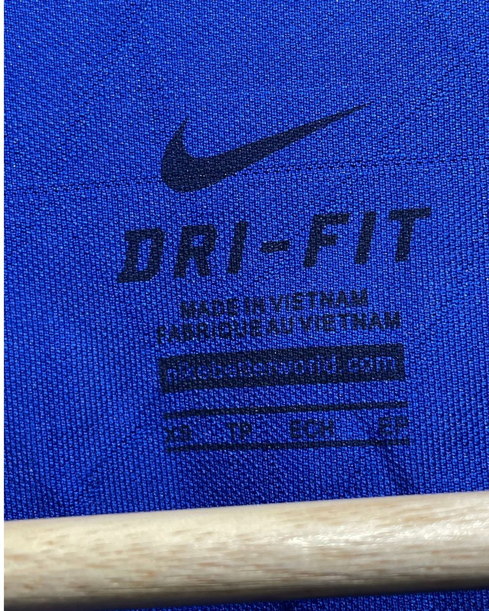 Nike Dri Fit Pink Sport T shirt For Women X Small | ThriftHub.pk