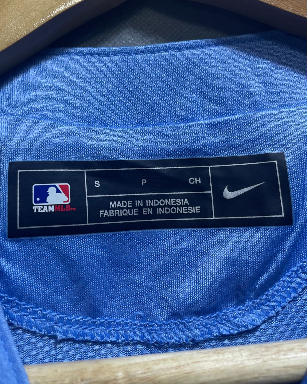 Nike Blue Sport T shirt For Women Small | ThriftHub.pk