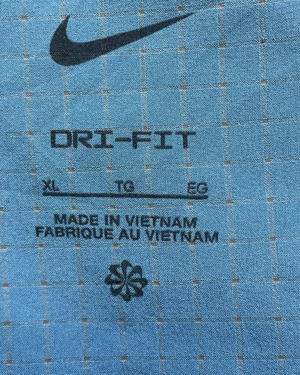 Nike Blue Sport T shirt For Women Large | ThriftHub.pk