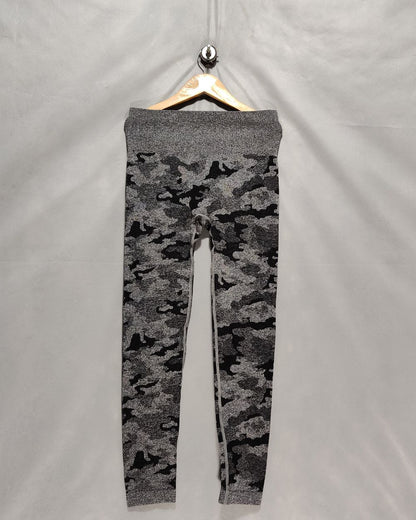 Thrift Hub Camouflage Sport Gym Tights For Women M