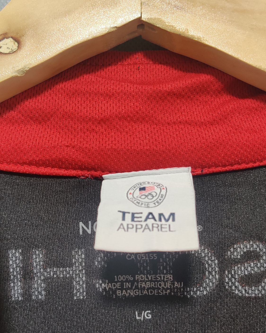 Team Apparel Black For Men Sport Sweatshirt L