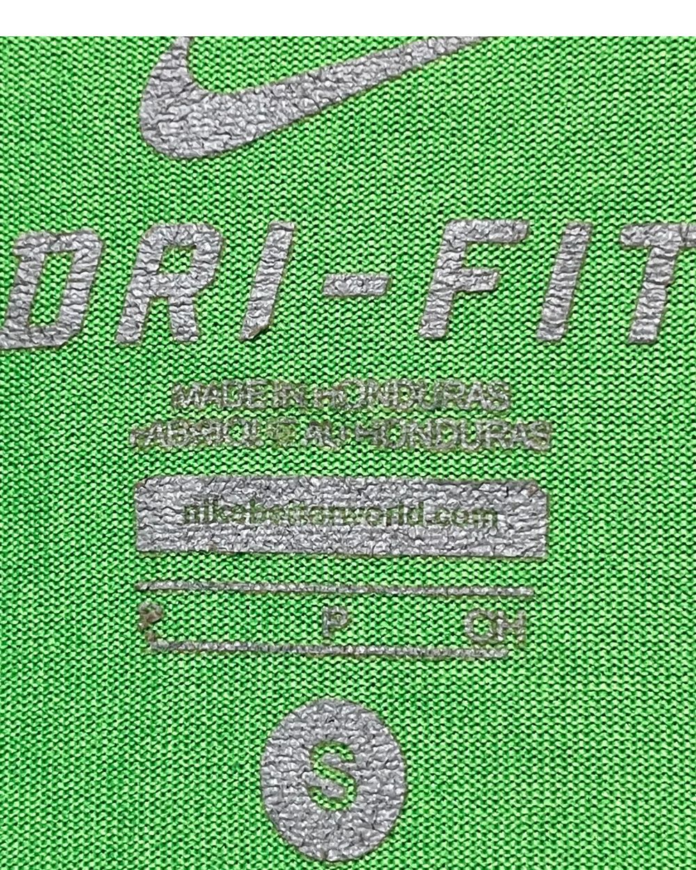 Nike Green Sport T Shirt  For Men Small
