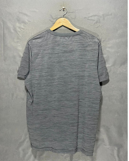 Tek Gear Gray Sport T Shirt  For Men Large