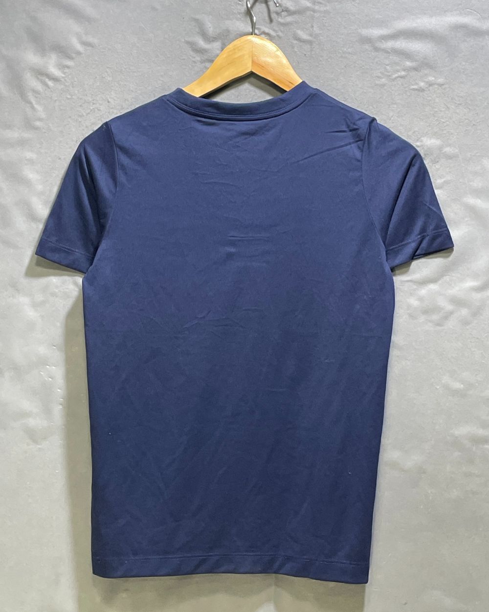 Nike Black Sport T Shirt For Women Medium | ThriftHub.pk