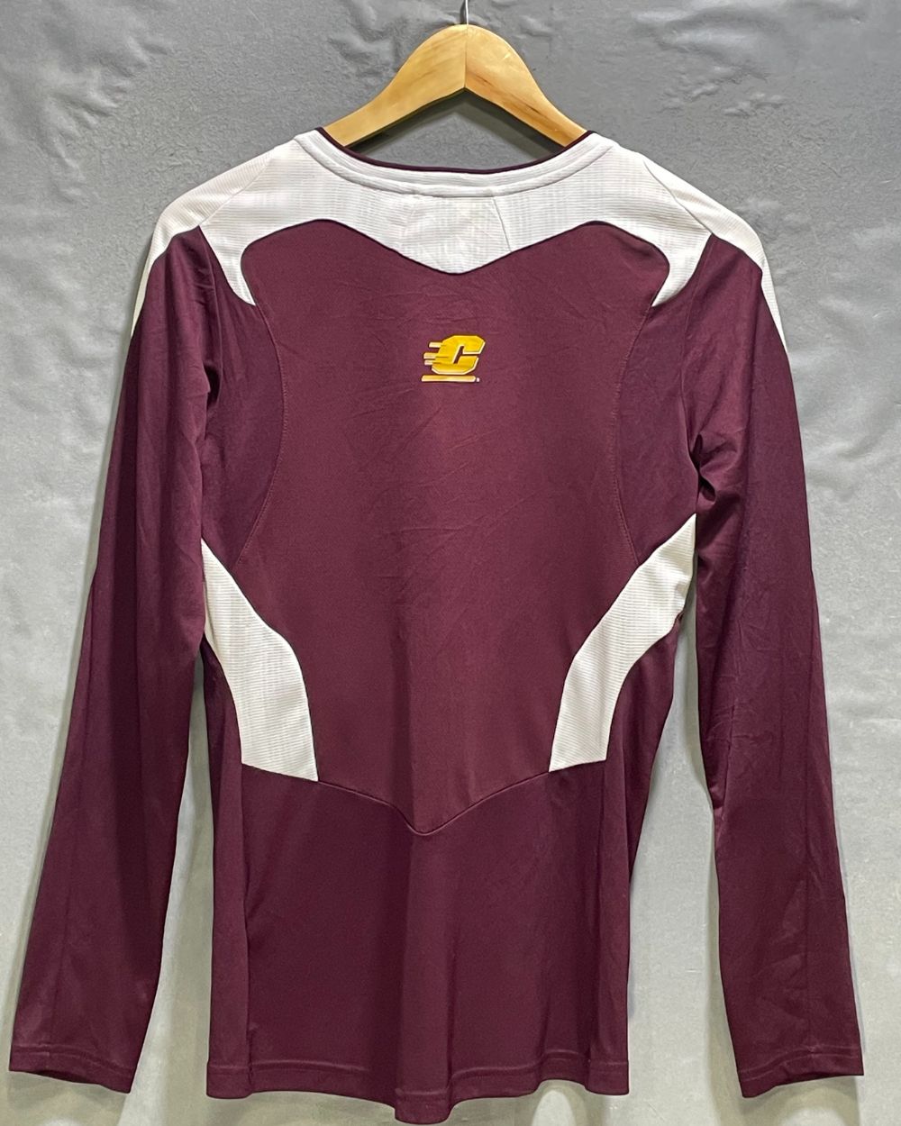 Adidas Maroon Sport T shirt For Girls 16 Years | ThriftHub.pk