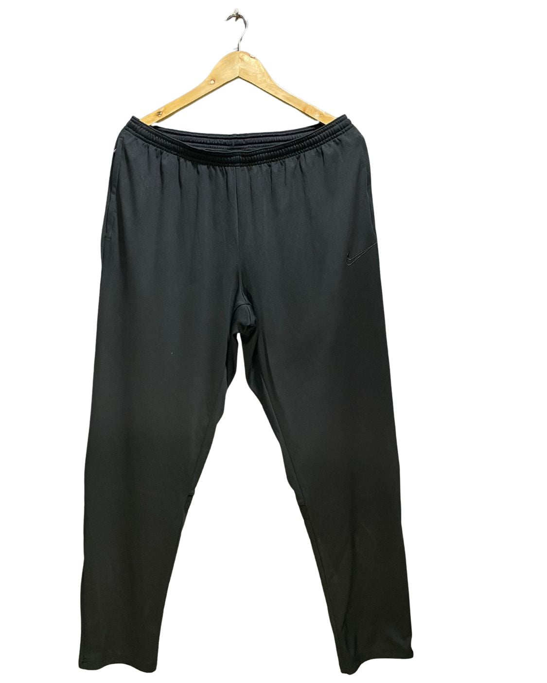 Nike Black Sport Trouser For Women XL | ThriftHub.pk