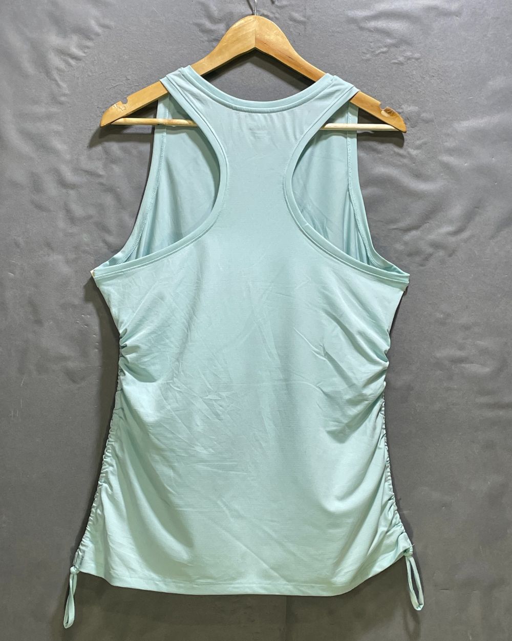 Avia Green Sport Sando For Girls 18 Years | ThriftHub.pk