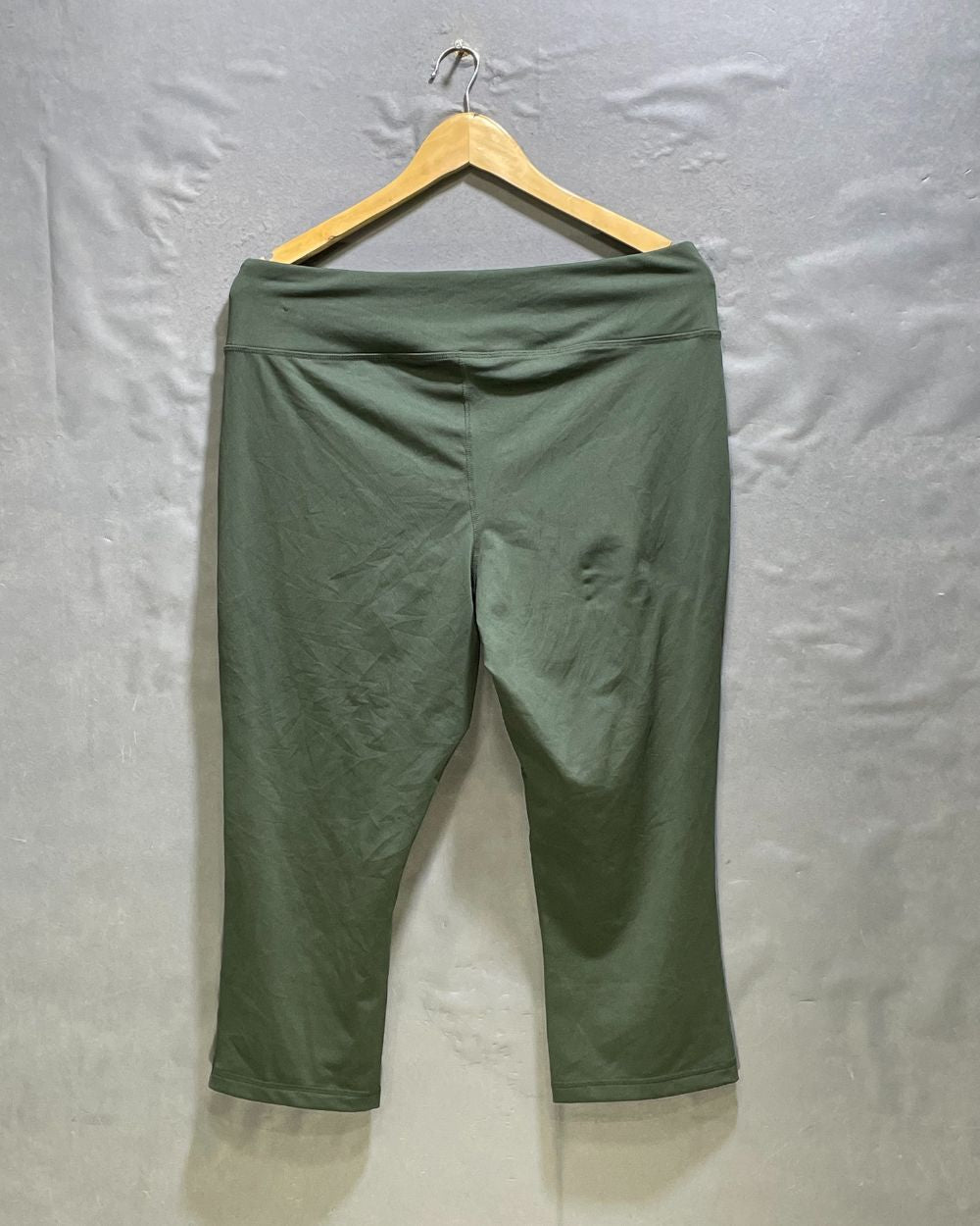 Reebok Green Sport Tights For Women XL | ThriftHub.pk