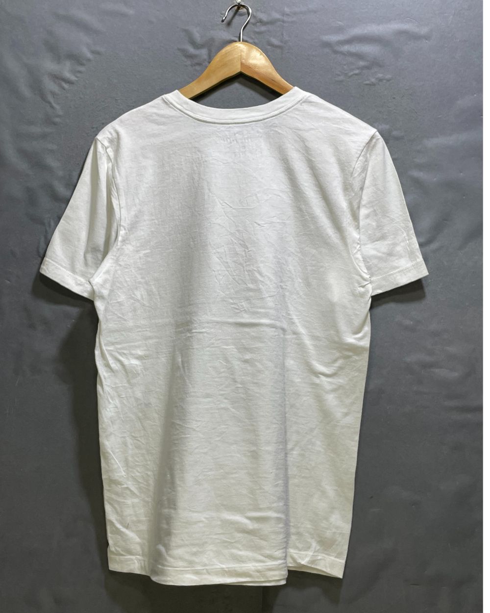 Nike White Sport T Shirt For Women Small | ThriftHub.pk