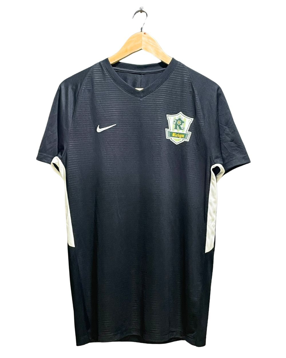 Nike Black Sport T Shirt For Women M | ThriftHub.pk