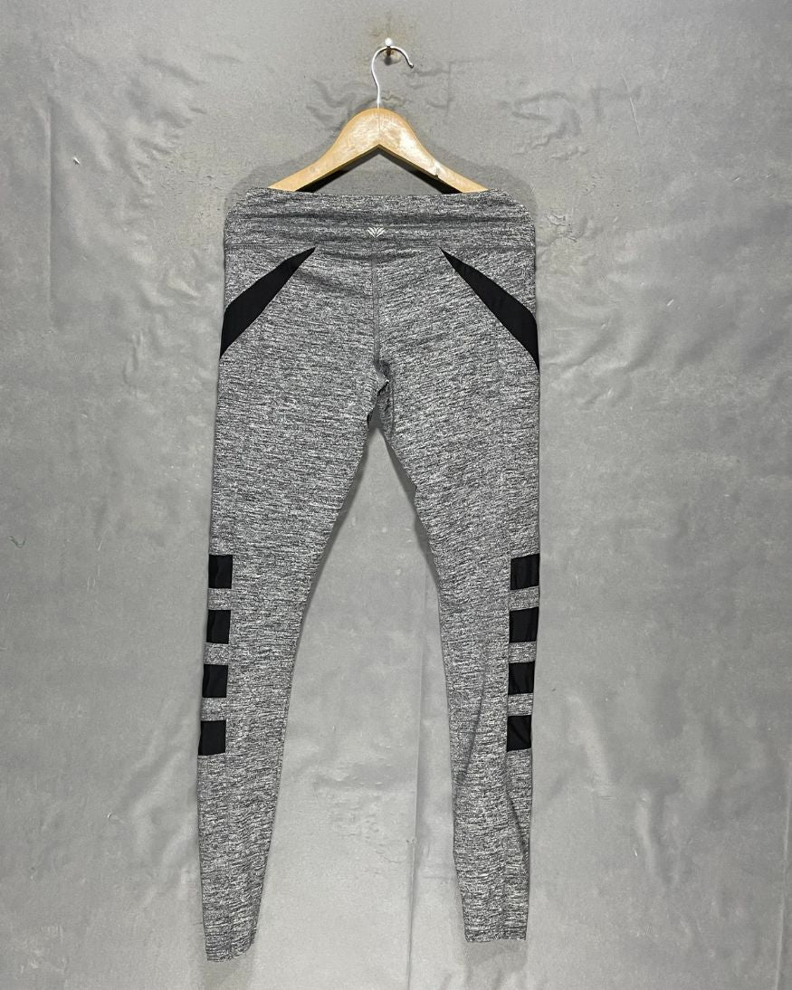 Forever 21 Gray Sport Gym Tights For Girls L | ThriftHub.pk