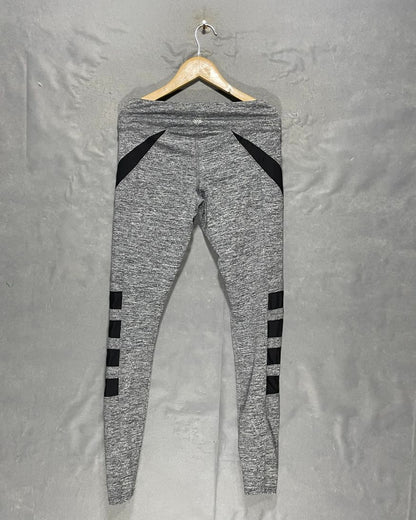 Forever 21 Gray Sport Gym Tights For Girls L | ThriftHub.pk