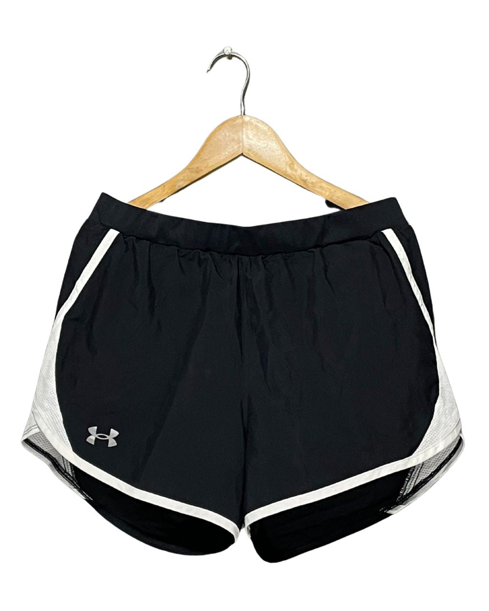 Under Armour Black Sport Short For Women Large | ThriftHub.pk