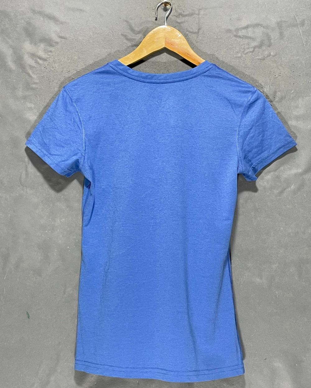 Nike Blue Sport T Shirt For Women Small | ThriftHub.pk
