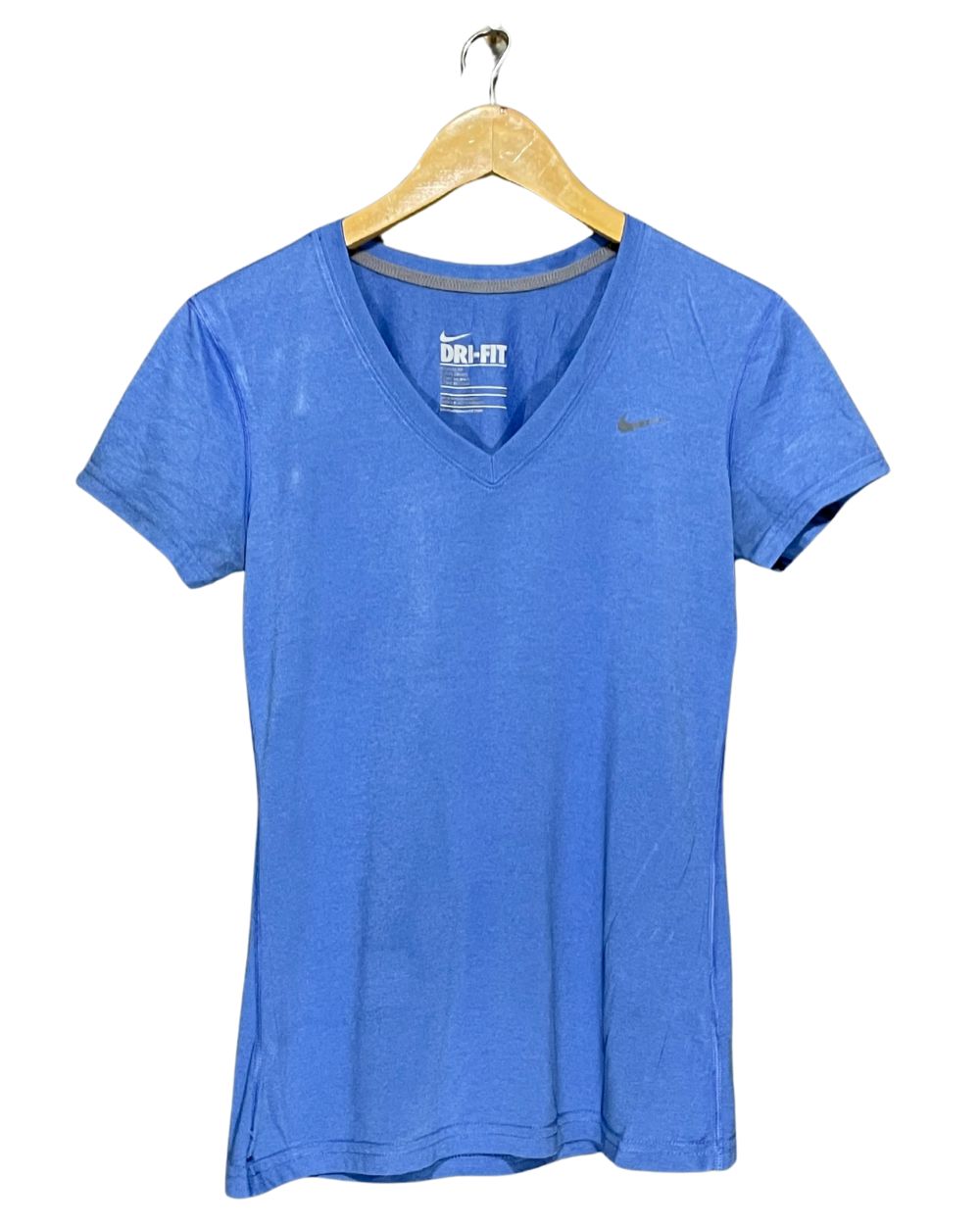 Nike Blue Sport T Shirt For Women Small | ThriftHub.pk