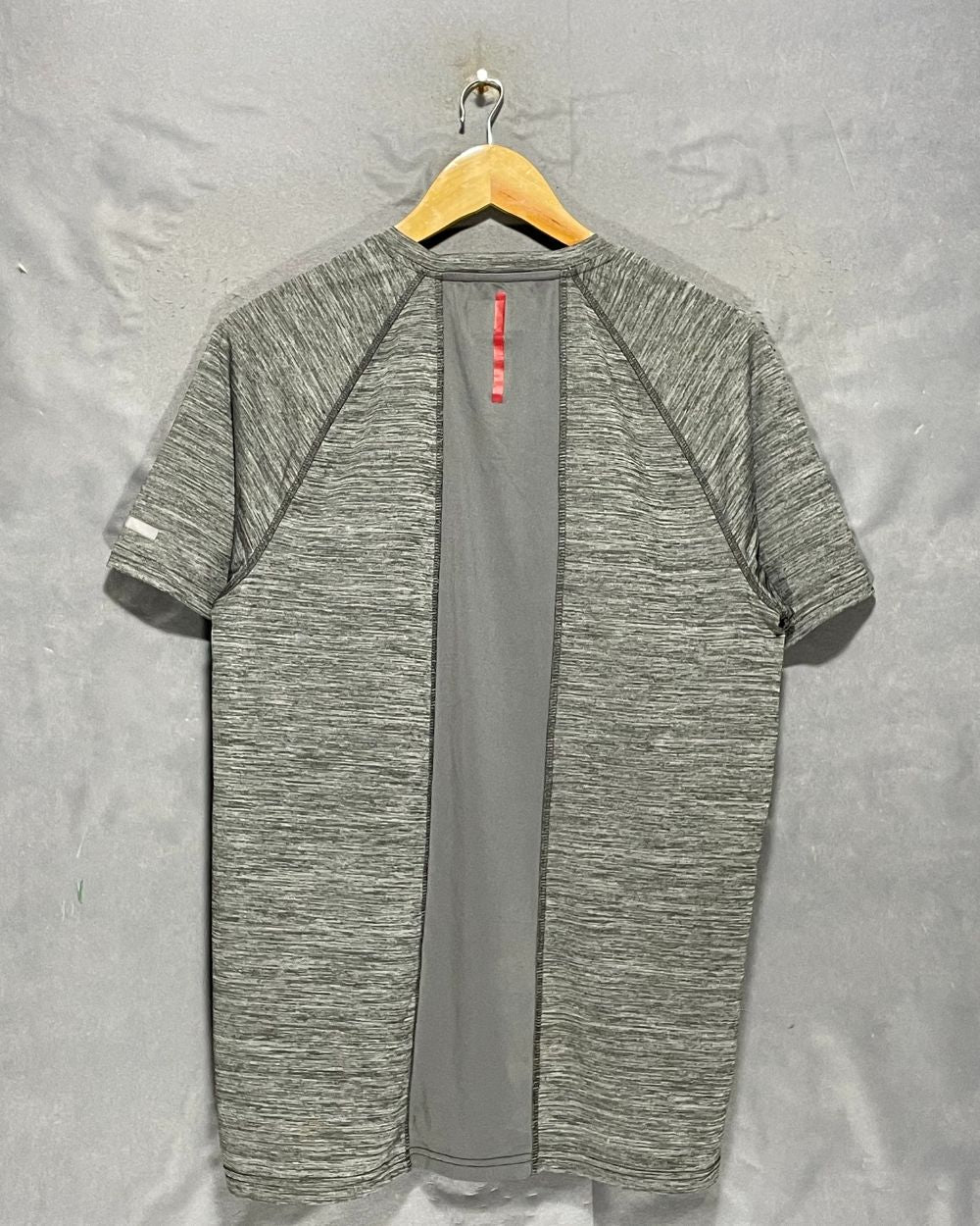 RBX Gray Sport Hood T Shirt For Women M | ThriftHub.pk