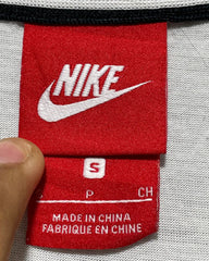 Nike White Sport T Shirt Top For Women Small | ThriftHub.pk