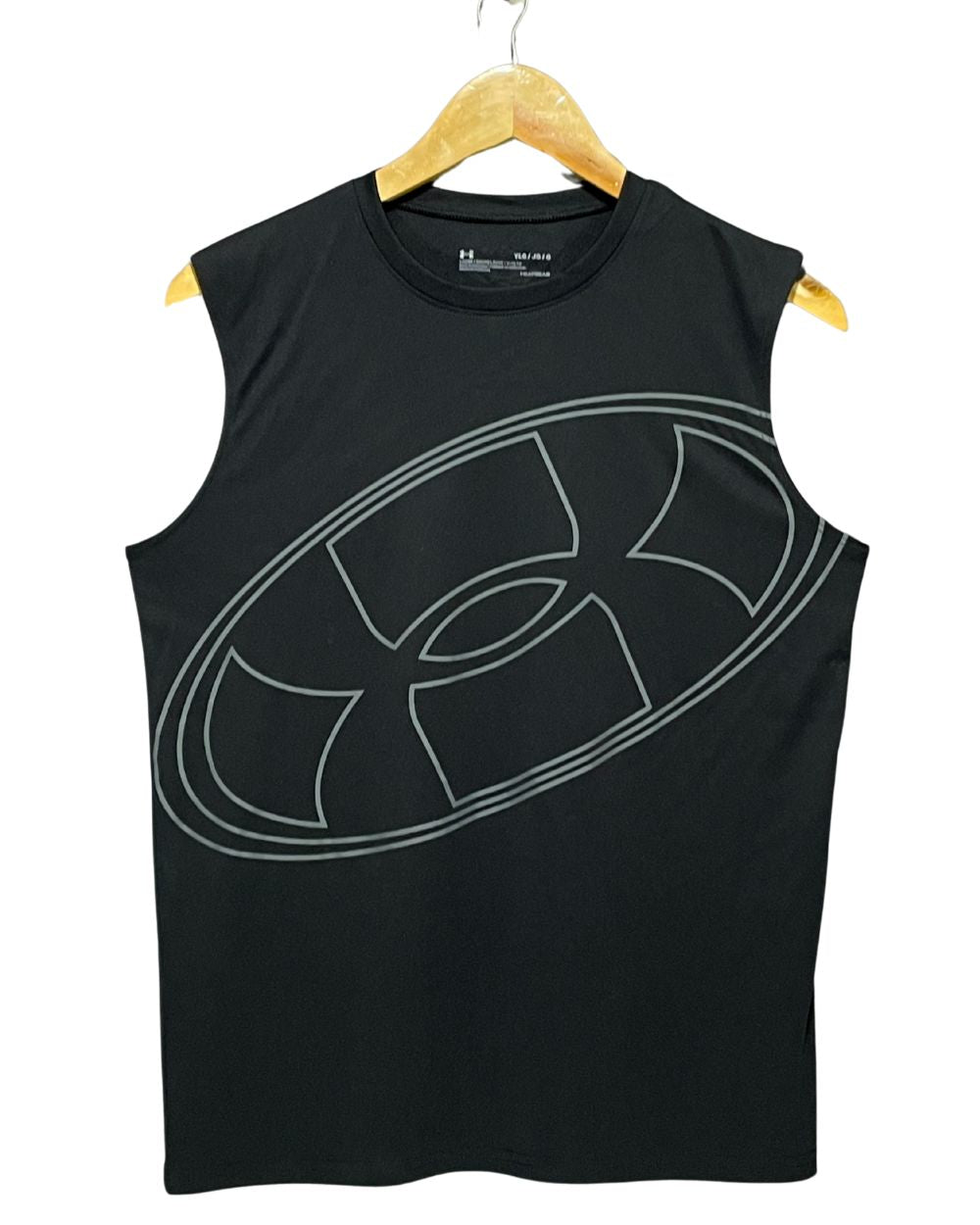 Under Armour Black Vest Sport T Shirt For Women Large | ThriftHub.pk