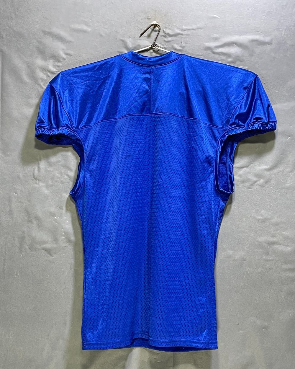 Under Armour Blue Sport T Shirt For Women Large | ThriftHub.pk
