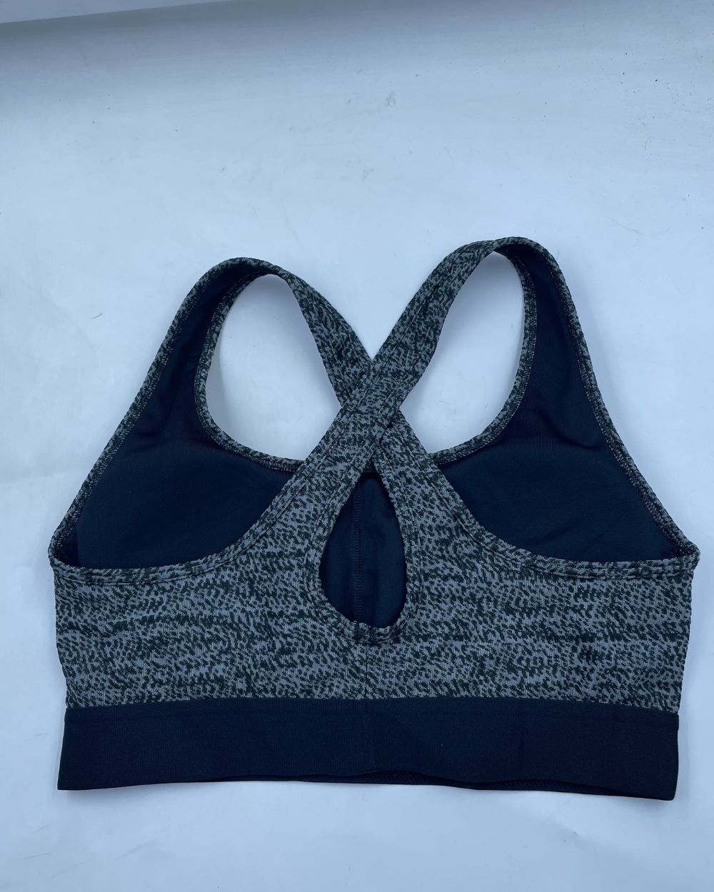Under Armour Gray Sport Bra For Women Medium