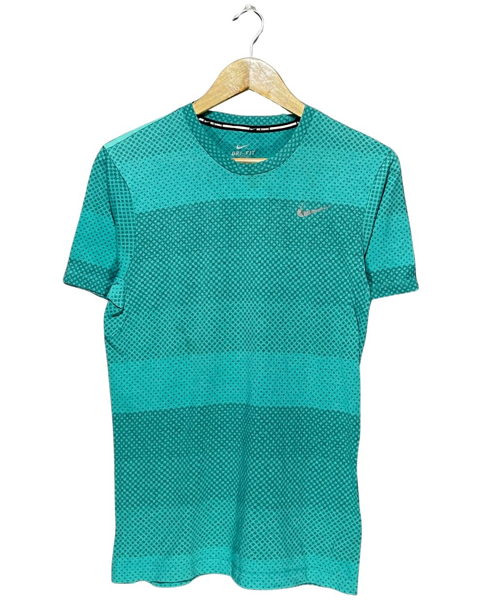 Nike Green Sport T Shirt  For Men Small