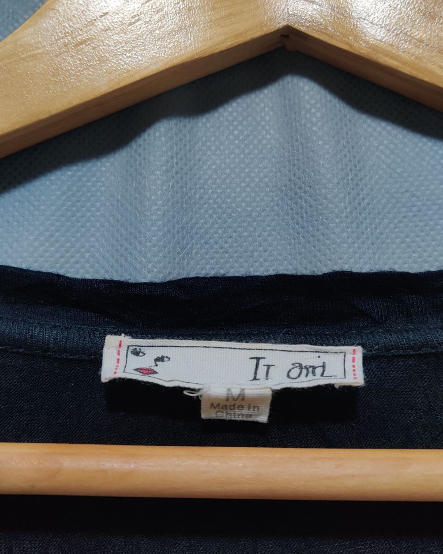 It Girl Black Sport T Shirt For Women M